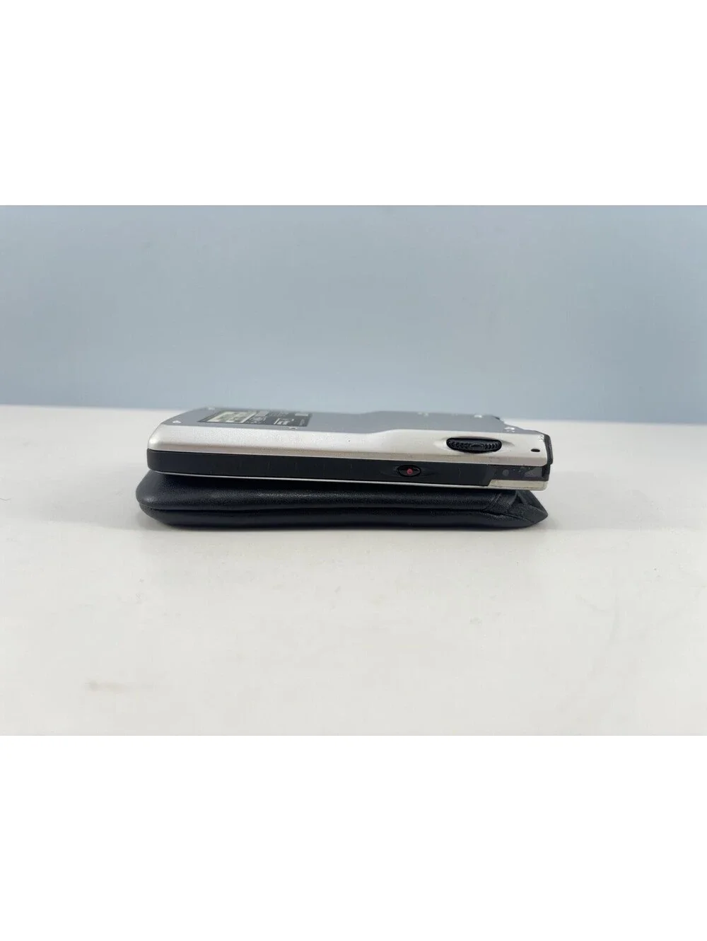 HP Jornada 520 Series Digital Assistant Pocket PC with Cradle Untested No Cable
